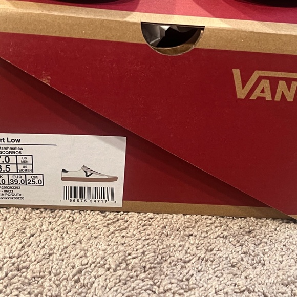 Van Sport Low Women's 8.5 - Picture 2 of 7